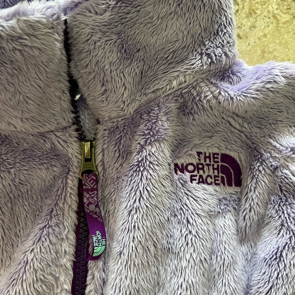 The Northface Furry Zip up Jacket - Picture 2 of 4